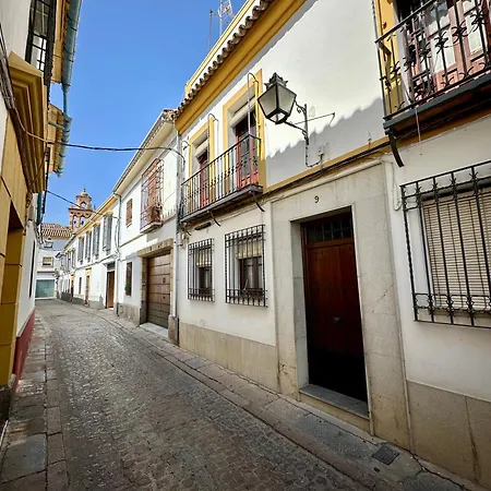 Junto Al Palacio De Viana Apartment *