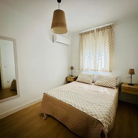 Junto Al Palacio De Viana Apartment